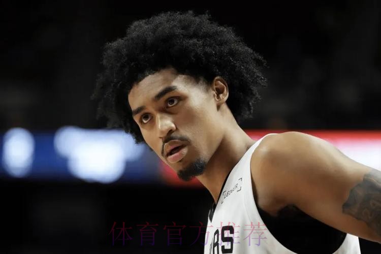 迷失！哈珀全场出战11分钟，5投0中仅得到0分1篮板1助攻