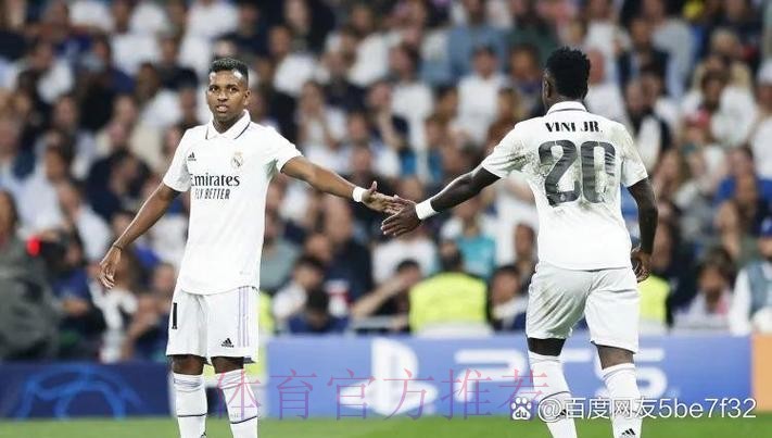 哈维首冠!后梅西时代首冠!巴萨俩妙龄童打崩了皇马